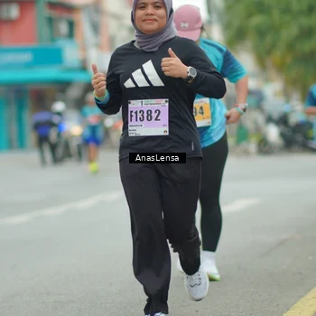 Runner Photo 8867042