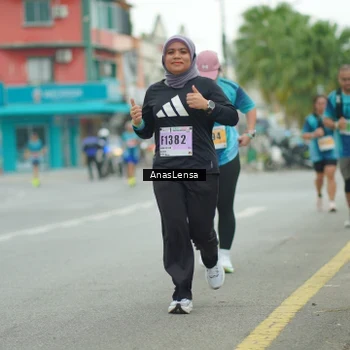 Runner Photo 8867047