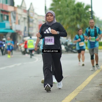 Runner Photo 8867062