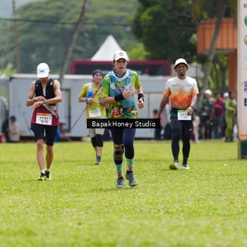 Runner Photo 8867077