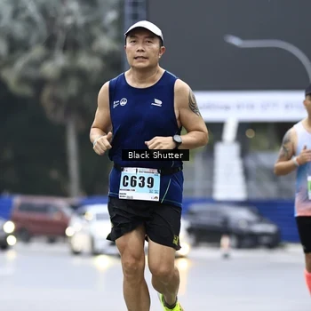 Runner Photo 8867591