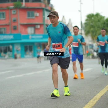 Runner Photo 8867922