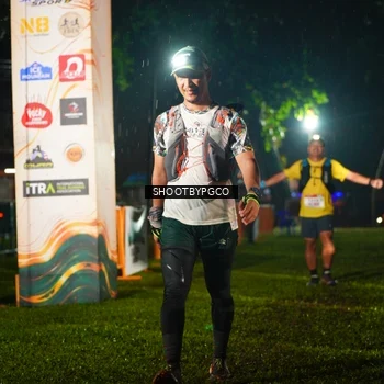 Runner Photo 8868043