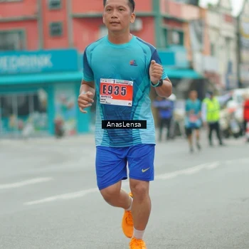Runner Photo 8868073