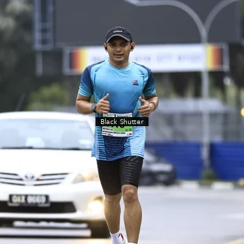 Runner Photo 8868076