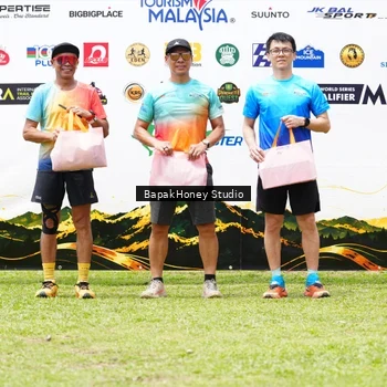 Runner Photo 8868094