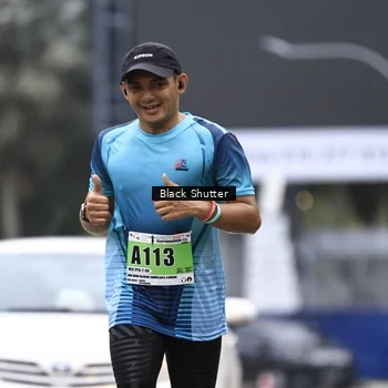 Runner Photo 8868099