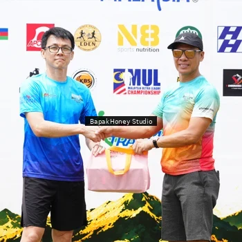 Runner Photo 8868101