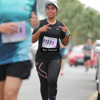 Runner Photo 8868102