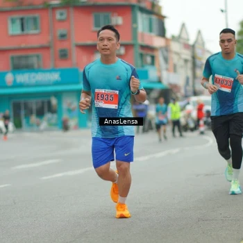 Runner Photo 8868106