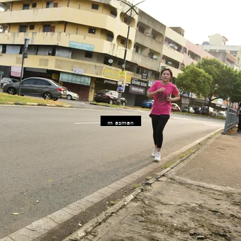 Runner Photo 8868222