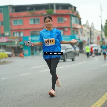 Runner Photo 8868350