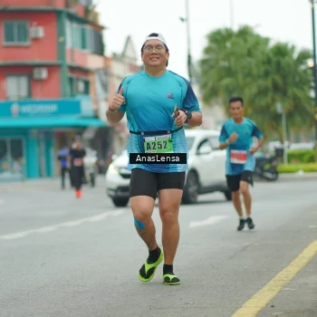 Runner Photo 8868458