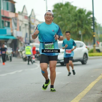 Runner Photo 8868507