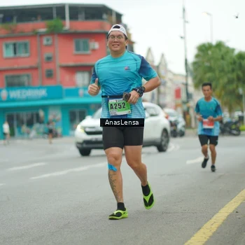 Runner Photo 8868600