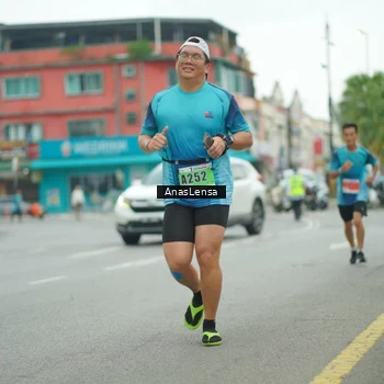 Runner Photo 8868633