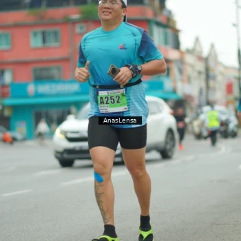 Runner Photo 8868639