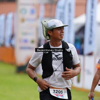 Runner Photo 8868668