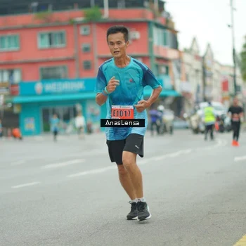 Runner Photo 8868797