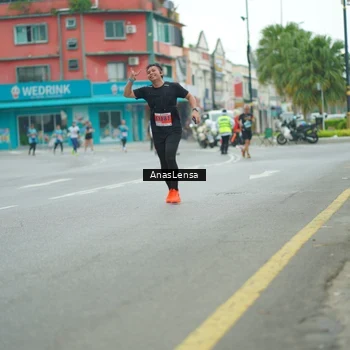 Runner Photo 8868820
