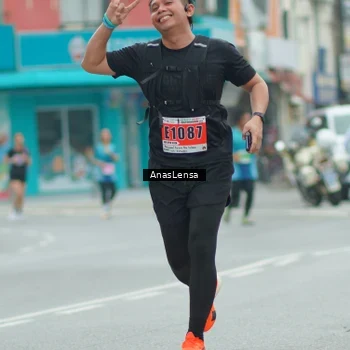 Runner Photo 8868878