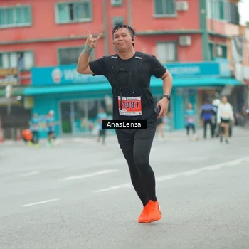 Runner Photo 8869002