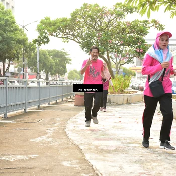 Runner Photo 8869006