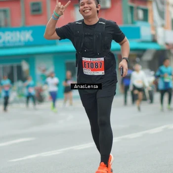 Runner Photo 8869012