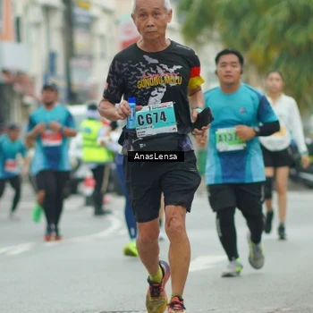 Runner Photo 8869033