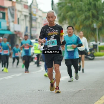 Runner Photo 8869053