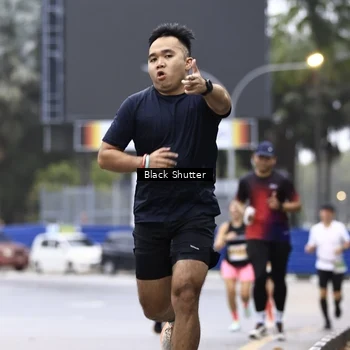 Runner Photo 8869068