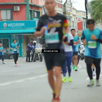 Runner Photo 8869133