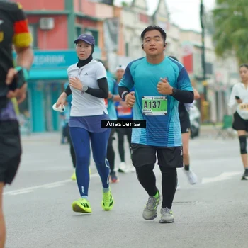 Runner Photo 8869136