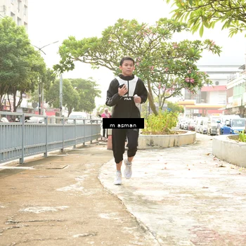 Runner Photo 8869166