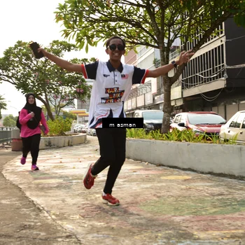 Runner Photo 8869252