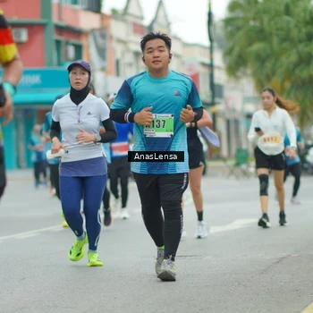 Runner Photo 8869283
