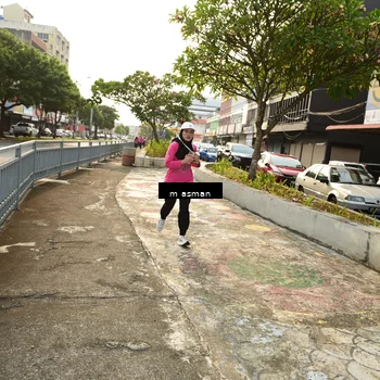 Runner Photo 8869307