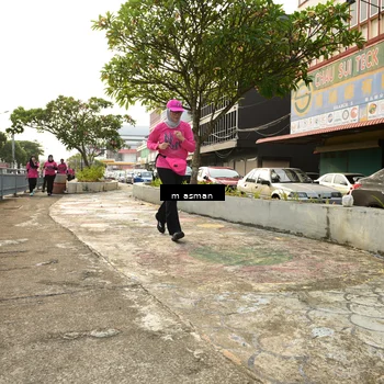 Runner Photo 8869353