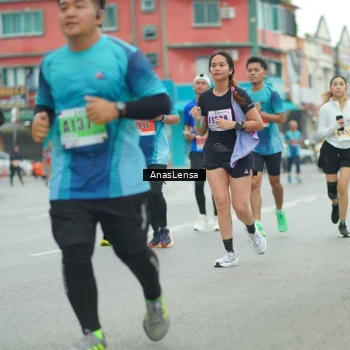 Runner Photo 8869378