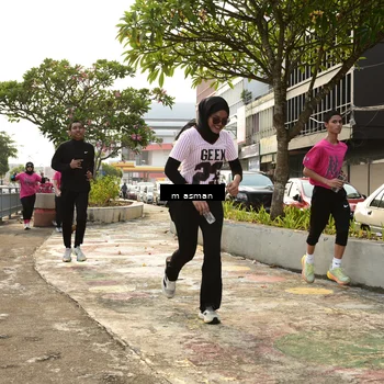 Runner Photo 8869394