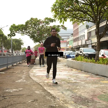 Runner Photo 8869414