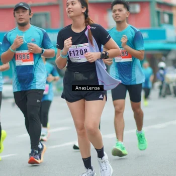 Runner Photo 8869439
