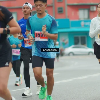 Runner Photo 8869446