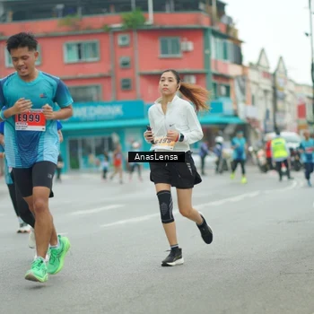 Runner Photo 8869463