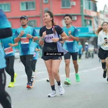Runner Photo 8869467