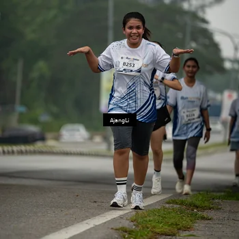 Runner Photo 8869545