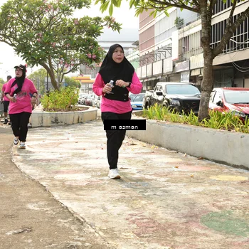 Runner Photo 8869739