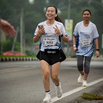 Runner Photo 8869858