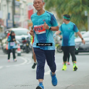 Runner Photo 8869911