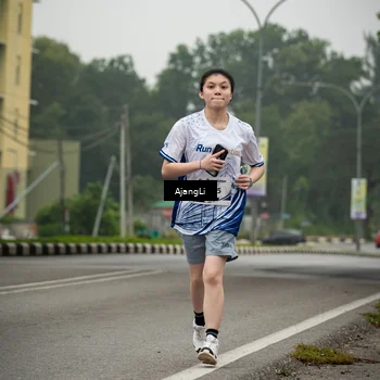 Runner Photo 8870288